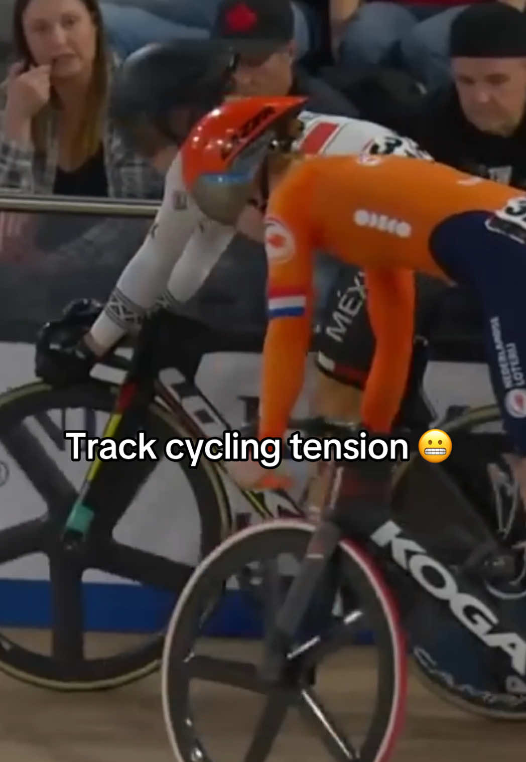Come for the track stand 😳  Stay for the photo finish 🏁 #Cycling #cyclinglife #cycle #bike #bikelife #biker #sport #sports #sportstiktok #track #domingo #modric #pakvsind 