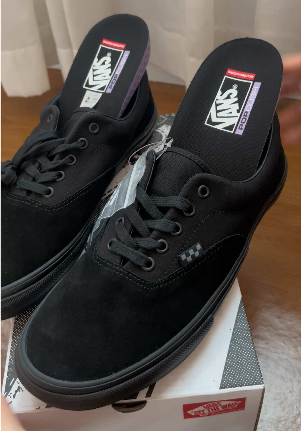 Vans Skate Era Black Black #vans #vansskate #vansskateera #vansblackblack #daoprasukreview #รองเท้าของแท้ 