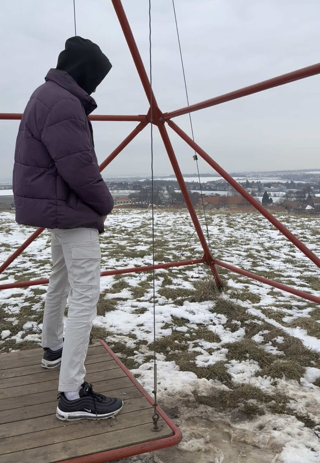 6/10 Shake it off 📍Viewpoin Vrtule, Ořech, Czechia #chcicispot #nature #piss #trees #sunset #friends #viral #animals #forest #funny #popular #prague #hill #snow #viewpoint #gay
