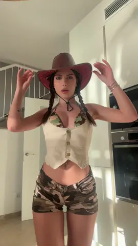 🤠