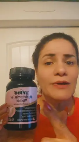 Multivitaminas para mujeres #reseña #review  #opinión #saludybienestar #multivitaminas #saludable #spotlightfinds #minerales#healthy 