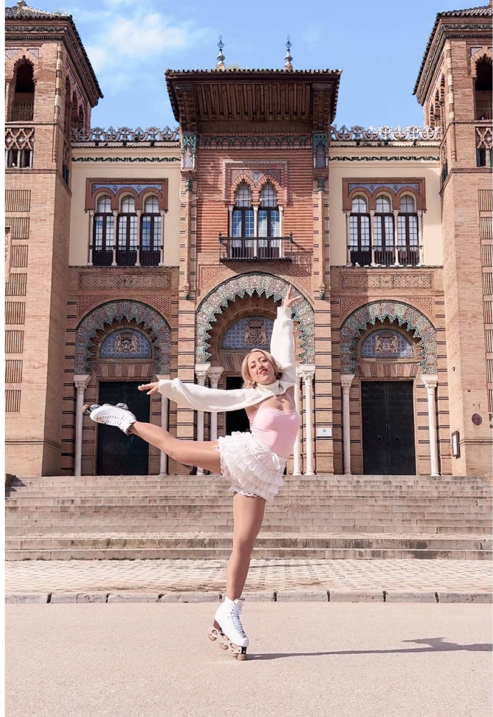 well if this isn’t the perfect audio (i sprained my ankle right before my trip to sevilla, spain)… 🇪🇸🛼🩷 can’t complain because being able to roller skate in such a beautiful place is a dream come true, even with some pain ❤️‍🩹✨ feeling incredibly grateful to have been able to travel the world the past few weeks and call it my job. I might not have everything figured out but one thing i can say is that my life is filled with passion and magic and i am totally cool with that 🫶🏻 #coquetteaesthetic #coquettefashion #coquettegirl #coquettecore #figureskating #adultskater #rollerskating #inlineskating #rollergirl #artisticrollerskating #balletcore #balletstyle #parisianaesthetic #figureskater #rollerskater #artisticinlineskating #risport #sevillagram #sevillacity #sevillespain 