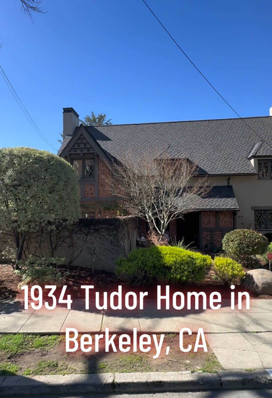 1934 Tudor style home in the Lower Claremont Hills of Berkeley, CA listed for $2,699,000 ALL the color in the bathrooms 😍 #berkeley #berkeleyca #berkeleybayarea #berkeleyrealestate #berkeleycalifornia #northberkeley #leavingsf #leavingsanfrancisco #bayareacheck #bayareatiktok #alamedacounty #alamedacountyrealestate #solanocounty #sanfrancisco #sanfranciscobayarea #northbay #contracostacounty #sanmateocounty #eastbayrealestate #eastbaytiktok #oakland #tudor #tudorhouse #hometour #housetour 