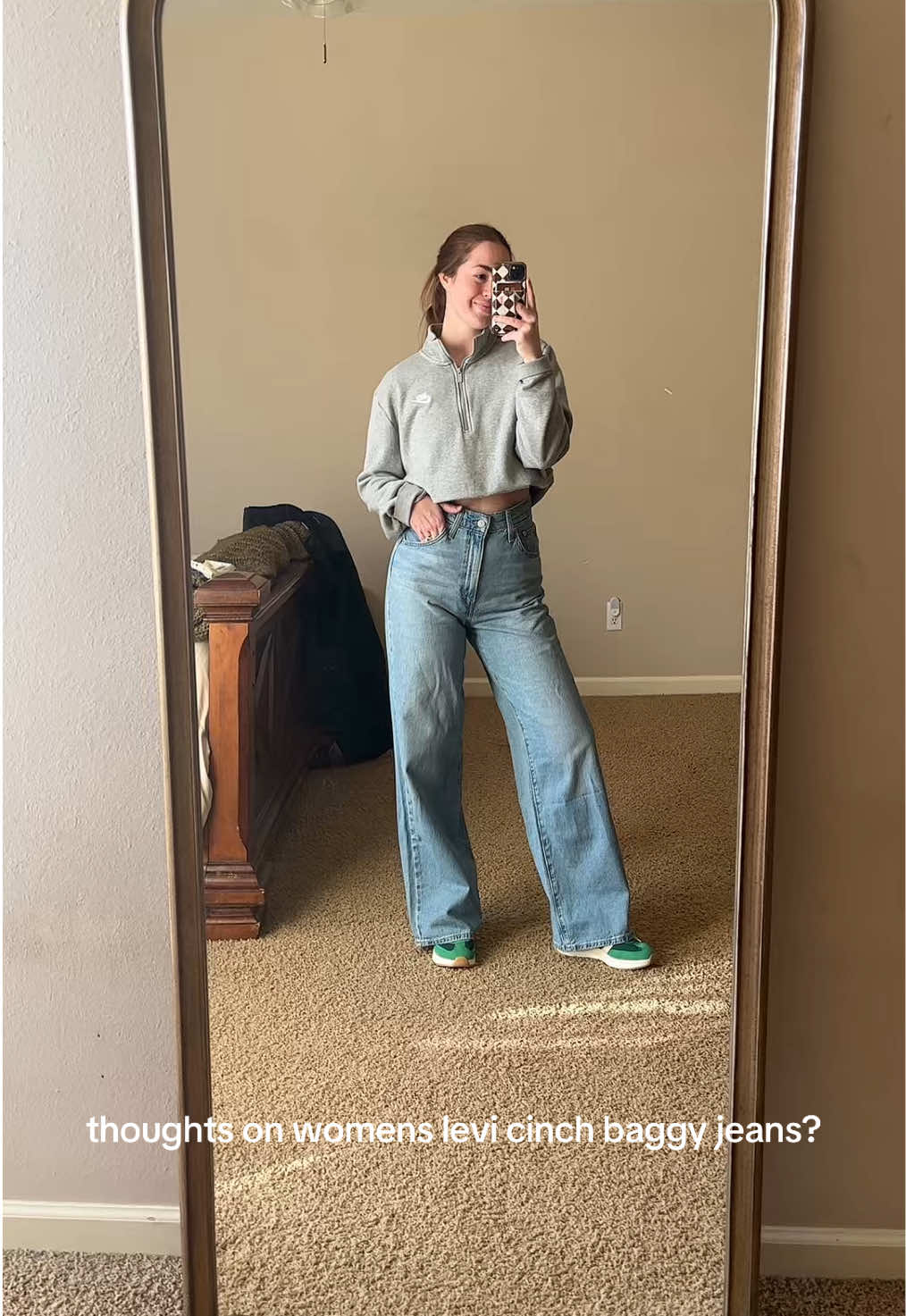 thoughts on this style? I love! Although i'm not sure if this is how they are suppose to fit 😅👖#jeantryon #levisjeans #levis #leviswomenjeans #leviscinchbaggy #fyp #casualootd #tryon @Levi’s 