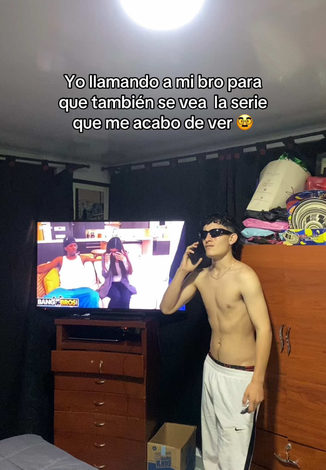 Un minuto bro 🥸👊🏻 #humor #contenidodehumor #videosderisa #el_parchado #series 