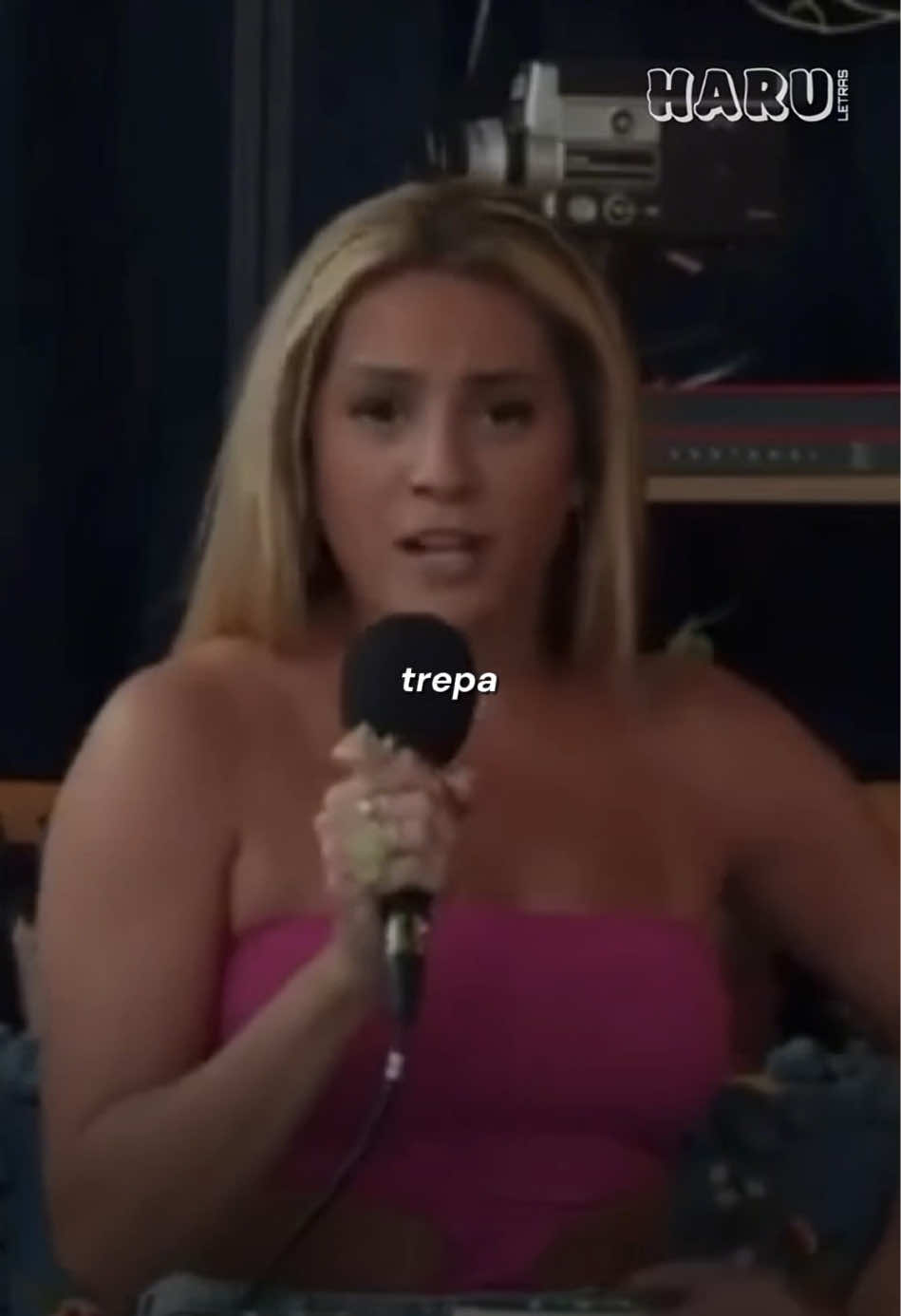 É O TRAP DO TREPA TREPA! . Song: Trap do Trepa Trepa Artist: Luisa Perisse . #luisaperisse #trapdotrepatrepa #legendado #tipografia #letra #pop #kpop #rap #trap #funk #brega #carnaval 