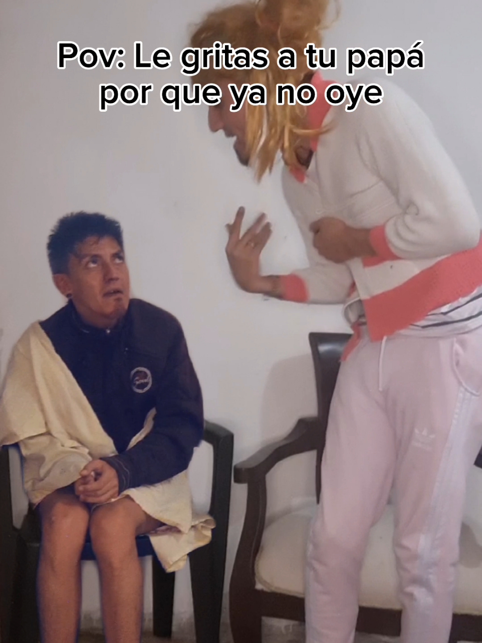 A esa edad son terribles🤣 jajajaja . . . . . . . . . #bucaramanga #fyp #creatorsearchinsights #kikeramirez #tiktok #comedia #humor 