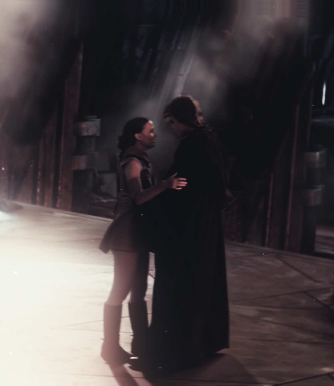 wanted to try something  new (I lowkey hate it) + so excited for revenge of the sith to be in theaters :) cc: mine ac: @leaxz scp ob1wans #starwars #starwarsedit #starwarsedit #padmeamidala #padmeamidalaedit #anakinskywalker #anakinskywalkeredit #anidala #anidalaedit #edit #aftereffects #fyp #fypシ #xbyzca 