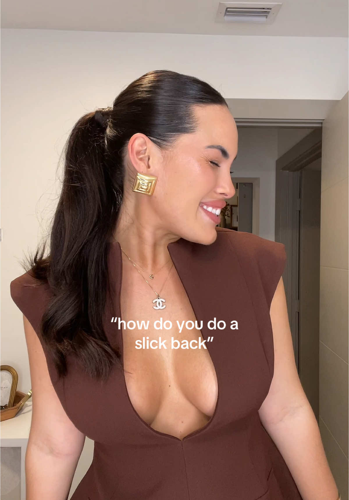if you haven’t tried a slick back using two ponytails you’re missing out  #slickback #slickbackponytail #slickbackbun #hairtok #hairstyles 
