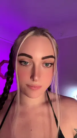 Does anyone know what this audio is saying 😂