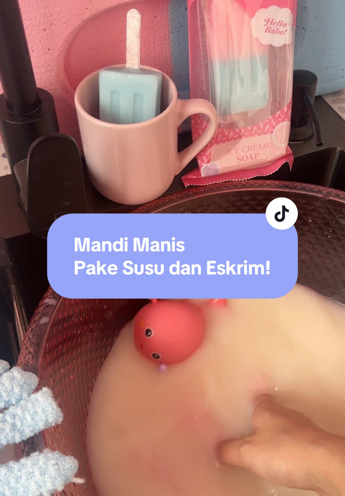 Mandi manis pake susu dan eskrim 🫶🏻 wajib dicoba tapi tolong ati2 bisa semutan #fyp #mandimanis #sabuneskrim #sabunaestetik 