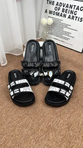 Rekomendasi sandal wanita cantik dan elegan🥰🥰#sandaldaily #sandalkekinian #fypage #trending #sandalcewek #rekomendasisandal #fyp #sandalgemas #sandalcasual #sandalelegan #sandalunik #sandalteplek #ootdcasual #sandalwanita #koreanstyle 
