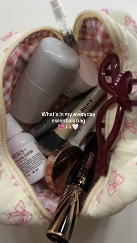 What’s in my essentials bag the I use every day 🎀🫶🏻🤍 @Charlotte Tilbury @rhode skin @REFY @Kiehlsuki @Maison Margiela @beauty of Joseon  #CharlotteTilbury #ad #MagicBeautyStars   #whatsinmybag #rhode #refy #refybeauty #kiehls #ugcuk 