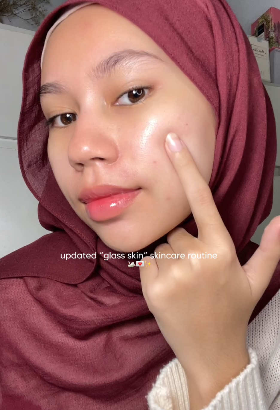 menurutku gausah ragu lg sih skincare nya @Airnderm by Airin Beauty karena klinik nya juga baguss banget🫶🏻 #skincareroutine #glassskin #airinbeauty 