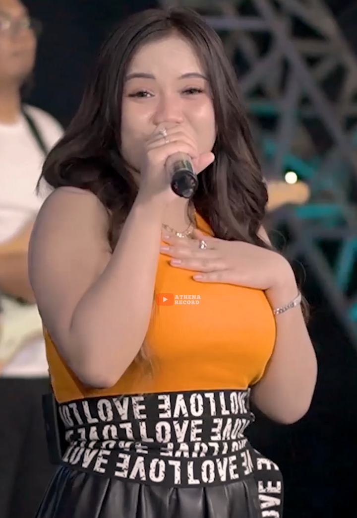 ojo dolanan geni yen Wedi Kobong resikone guwedi cinta bojone uwong #ajengfebria #ojogendakan #athenarecord #wsbmusikdangdut #longervideos #fypage #soundviral 