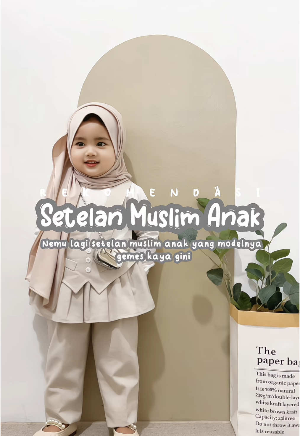 Eh eh nemu setelan muslim anak selucu ini modelnya , 🩷🩷🩷 ayuk samaan buat nanti jadi baju lebaran ☺️ #ootdanakperempuan #ootdanak #outfitanak #outfitanakcewek #setelananak #bajulebaran #bajulebarananak 