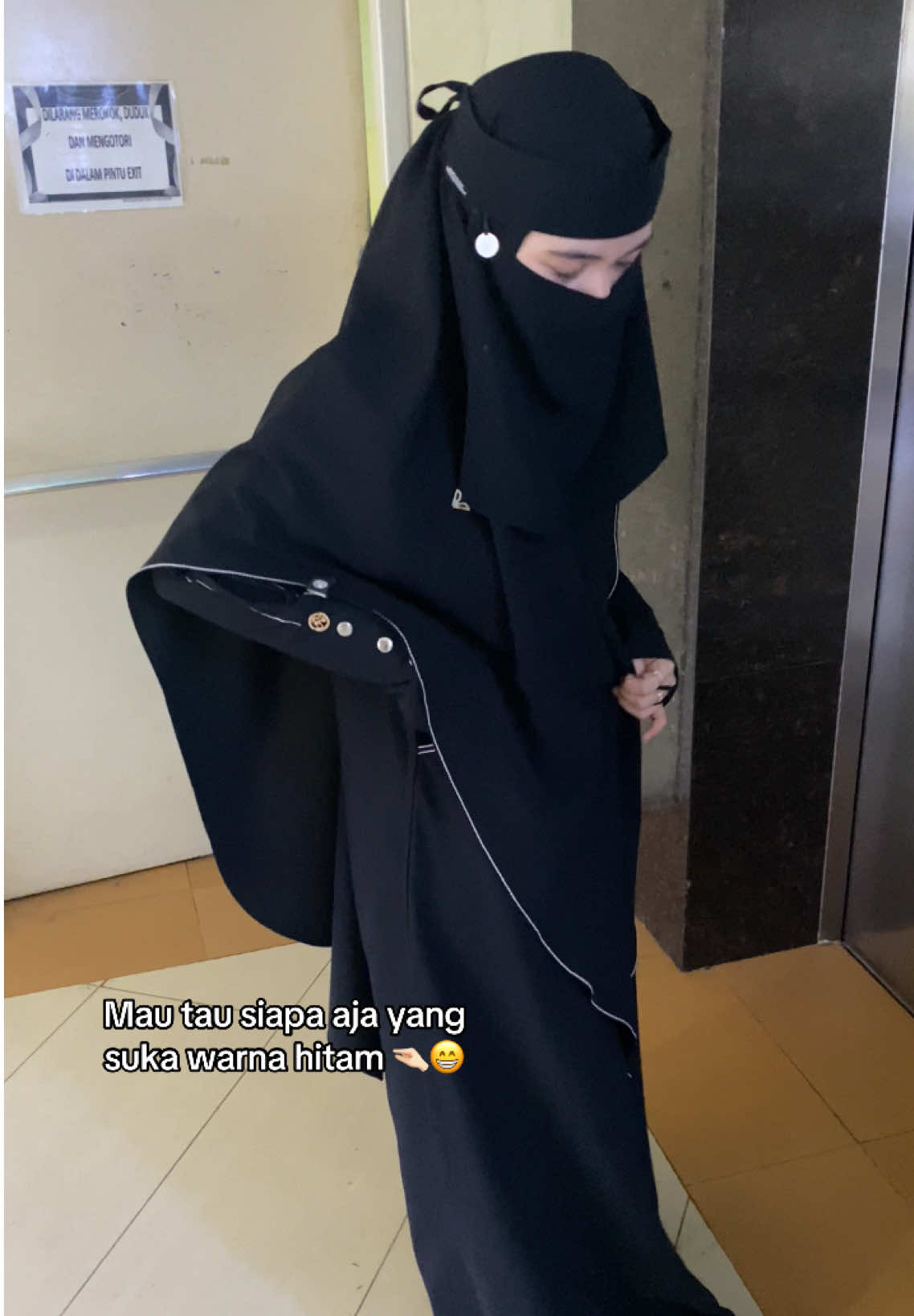 Absen dulu kalau lewat Fyp kalian hihi , Btw kak res pakai azura set 🥰🤏🏻 #cadar #hijabsyari #fypシ #fyp #fypシ゚ 