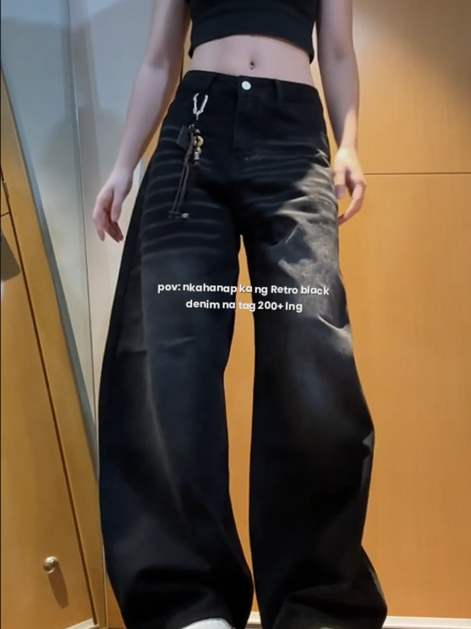 retro black jeans 🔛 🔝   #viral #trending #ootdideas #OOTD #fypp #TikTokFashion #foryou  #reco #recos #fashion #inspooutfit #outfitinspo #inspo  #viralvideos #tiktokfashion #fyp #trendingoutfit #fashionstyling #jeans #widelegbaggyjeans  #widelegjeans #widelegpants #baggyjeans #denimbaggypants   #retrojeans   #retroblackdenim #retrojeans #retroblackjeans 