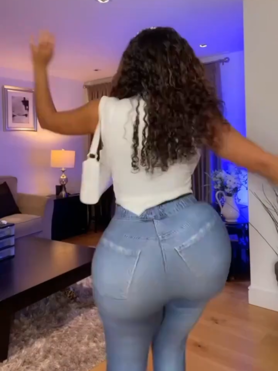 😱😱 Waouh 🤩😍🤩🍑🍑 #challangetiktok #twerktwerktwerk😍😍 #twerkin😊 #francetiktok 