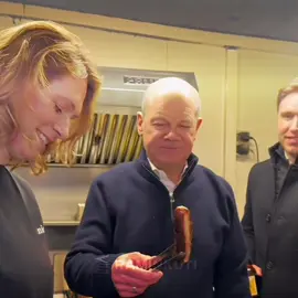 Olaf Abi macht alles mit || @Olaf Scholz || #olafscholz #bundeskanzler #edit #olafabi #viral #fyp 
