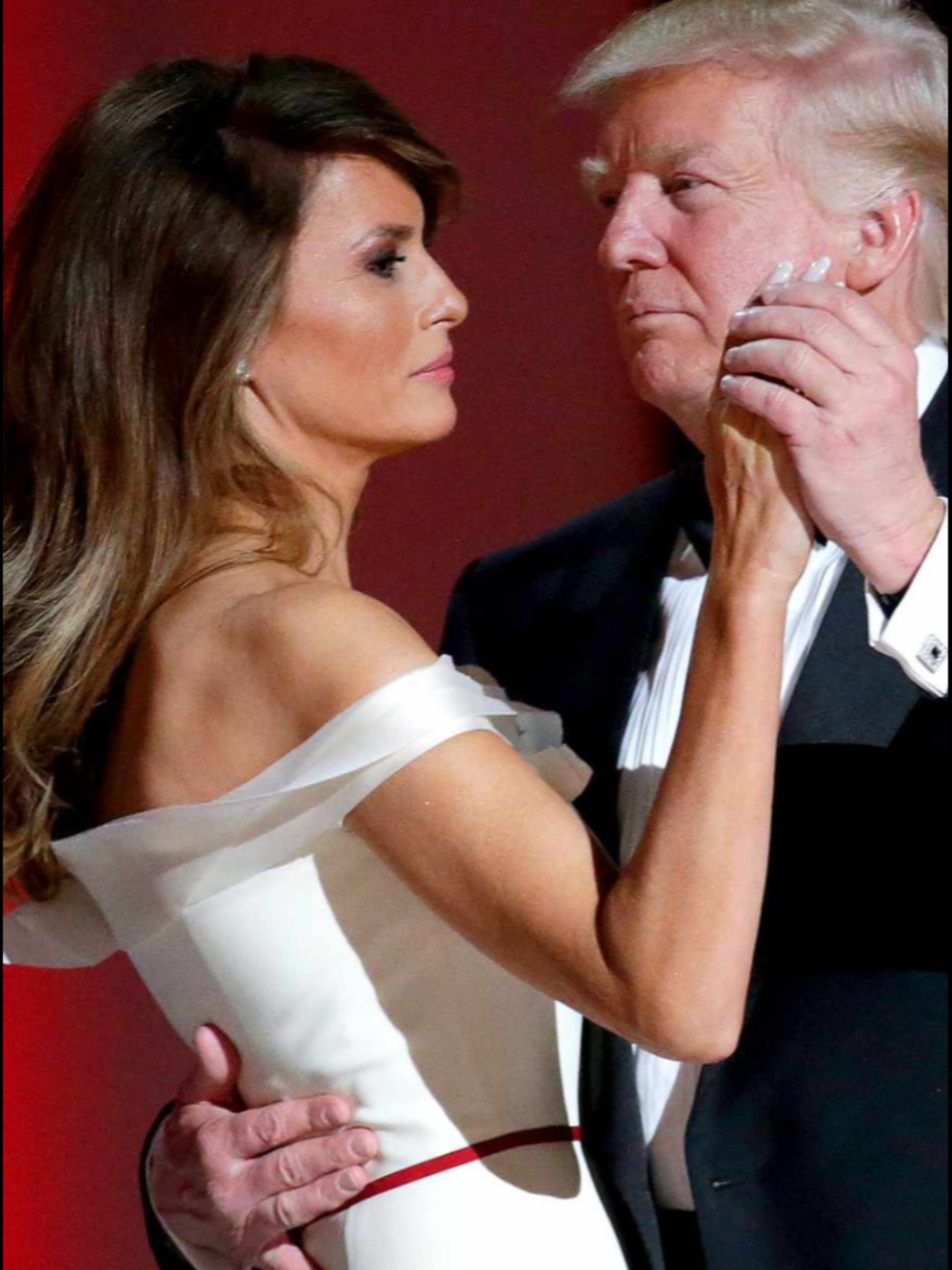 Beautiful couple 💜 #melania #melaniatrump #trump #fy 