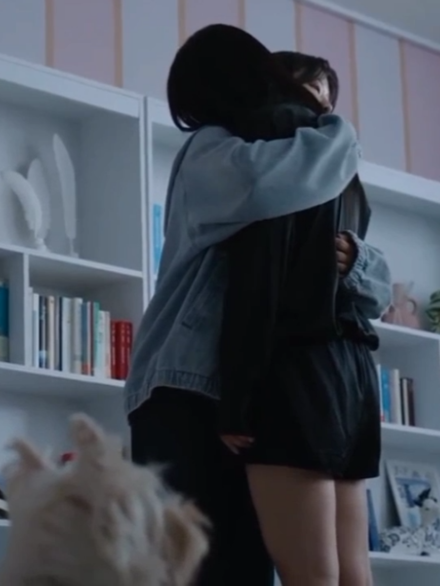 Hug 🤗🤗  #Friendlyrivalry #Hyeri #Subin #fyp #viral #рек 