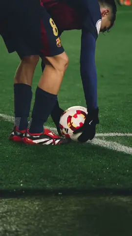Esto es, el que todos hemos estado esperando: adidas revela la última incorporación a su lista de colección limitada con el paquete 'Predator Moments', que llega en el clásico color Predator DNA de negro, blanco y rojo.
