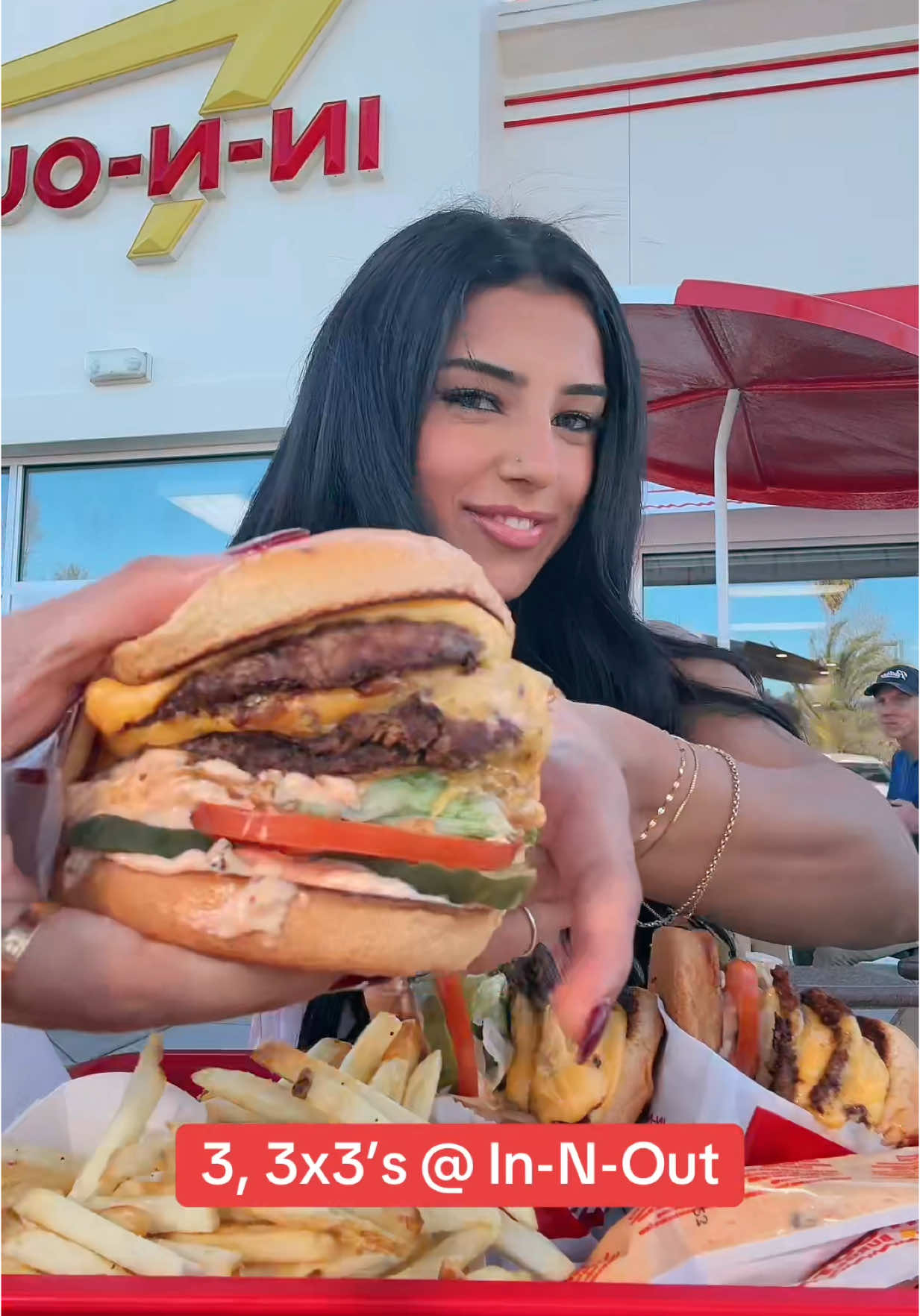 In-n-out has the worst fries of all the fast food chains. Fight me on it. #food #Foodie #eating #mukbang #innout #burger #fries #milkshake 