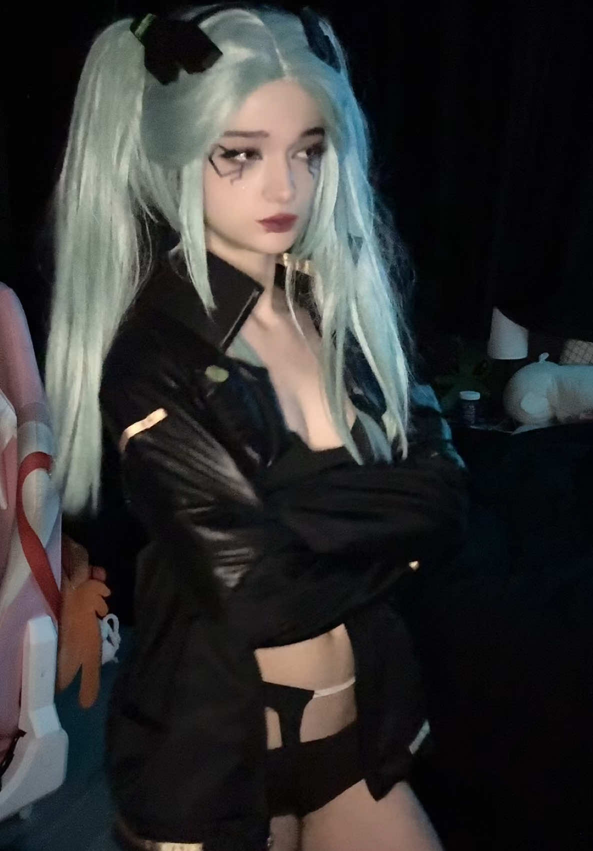 lucy’s cool ig but come ONNNN…… srry no tattoos bcs i was doing a didf outfit earlier and i dont have all of them rn ;-;  #fyp #cosplay #cyberpunkedgerunners #rebeccacosplay #virtu4lmew #anime #06 