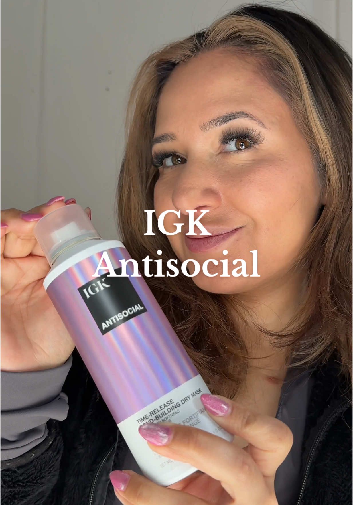 This Dry mask from IGK is what keeps my hair looking good.  #tiktokshopcreatorpicks #tiktokshopspringglowup #tiktokshoprestock #tiktokshopspringglowup #hairtok #igkhair 