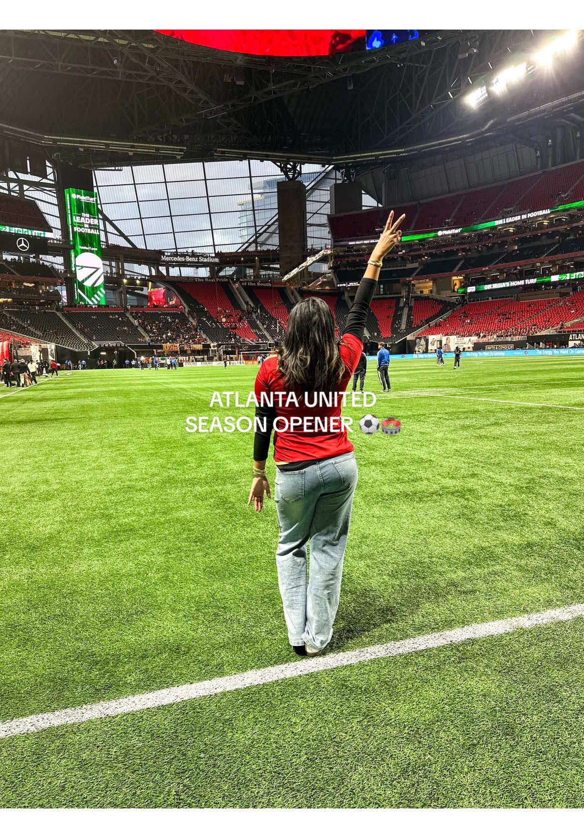 This is your sign to go to an @Atlanta United FC game at @Mercedes-Benz Stadium ⚽️🏟️ — thank you Atlanta United for having me ✨ #atlantaunited #atlutd #atlantaunitedfc #MLS #Soccer #mercedesbenzstadium #clubseats #delta360 #truistclub #atl #thingstodoinatlanta #gamedayoutfit 