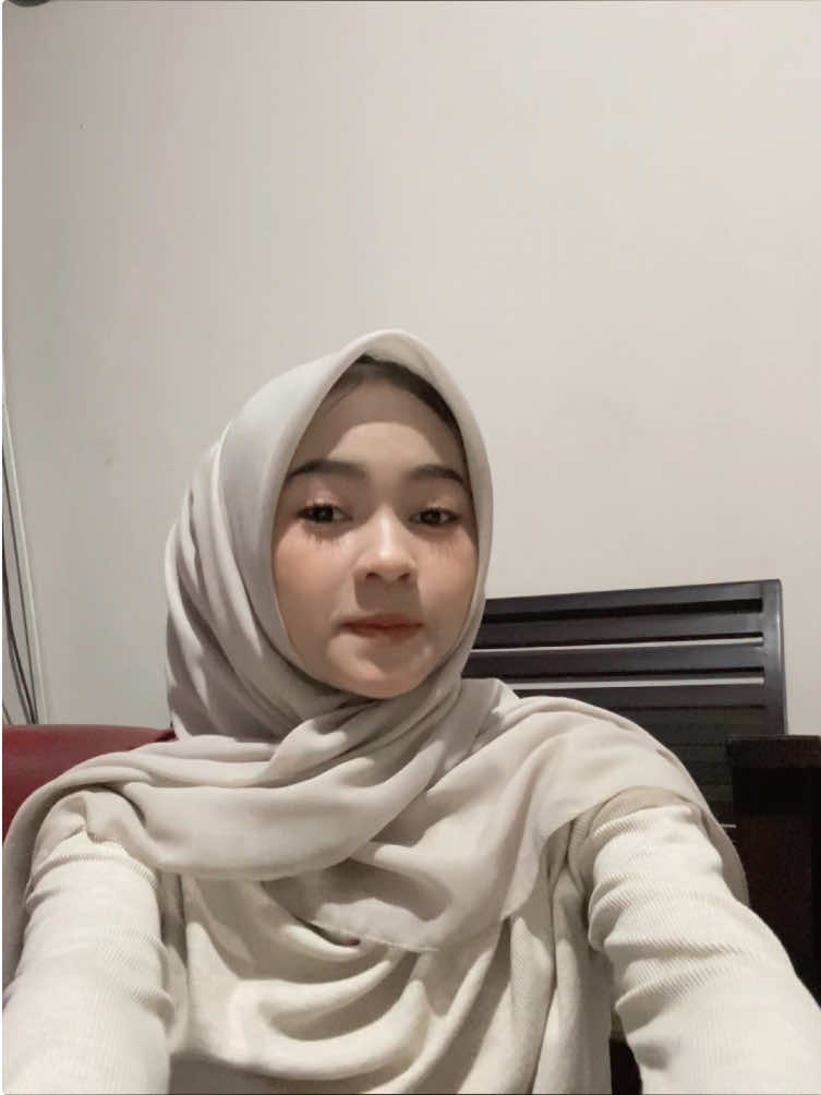 aku bingung sendiri🫨😵 