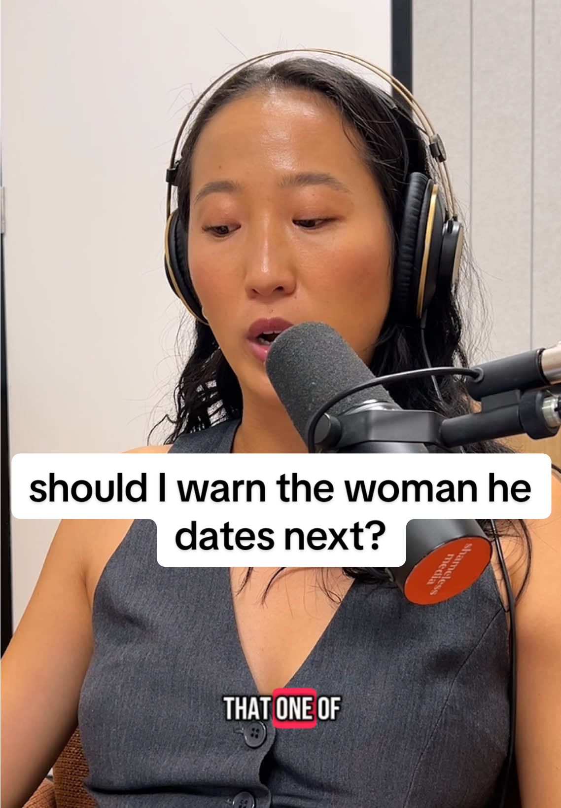 what do you think she should do?  @ElfyScott #advice #datingadvice #absuiverelationship #friendship 