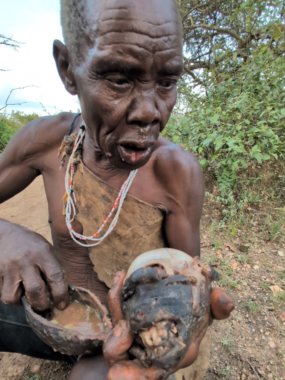 Have you tried Baboon Head Soup 😋🍲 Is So delicious and nutritious Don't Miss it 😄#uktiktok #FoodLover #village #culture #usa🇺🇸 #football #africastories 