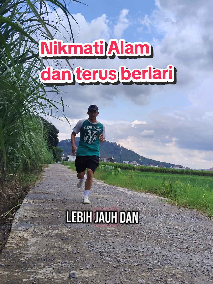 Mari Berlari Sambari menikmati keindahan alam 💐 #lari  #kesehatan  #konsisten  #olahraga  #pelari  #lemak  #gemuk  #gendut  #joging  #kardio  #sixpack  #kalori  #tensi #struk  #indonesia  #jantung  #sakit  #sehat 