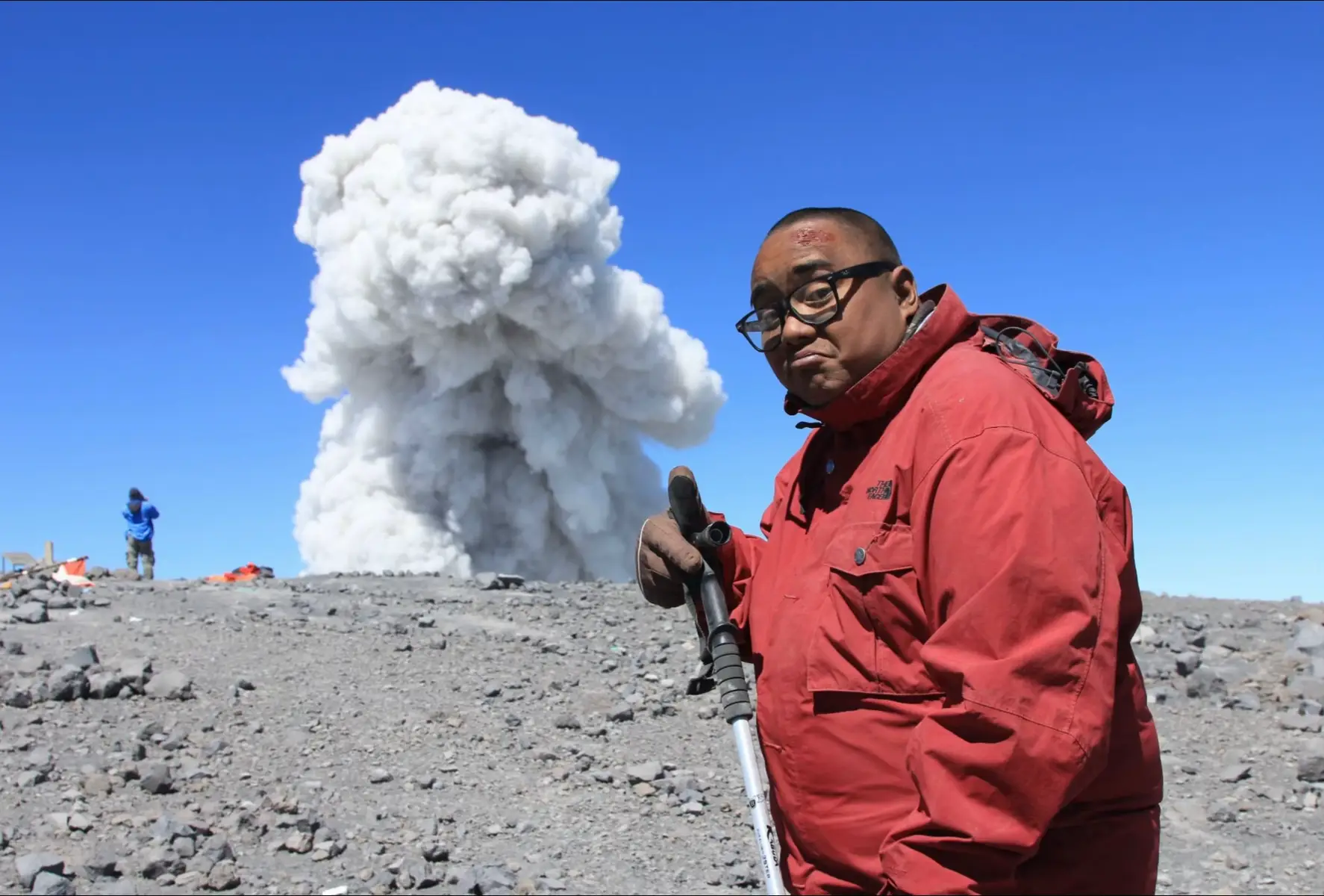 mau ngumpulin orang-orang yang udah sampe ke puncak #semeru foto terakhir asli, bukan editan 🕊️