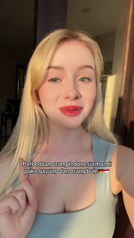 aku juga dulu mandi kaya gitu wkwk