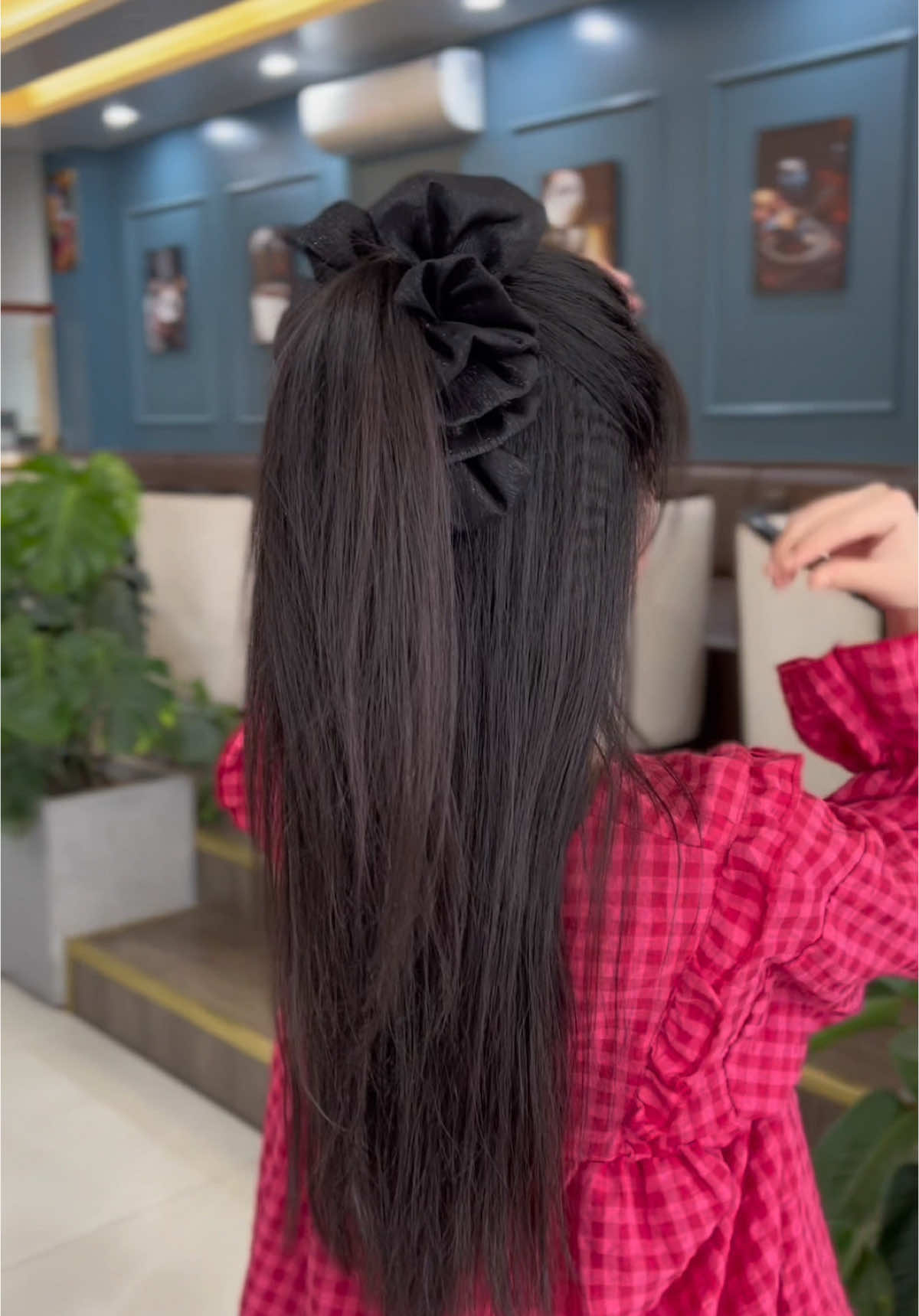 Chia sẻ cho chị em kí kíp kẹp tóc xinh mà đơn giản , chiếc kẹp tóc khiến tui phải mua đi mua lại nhiều lần khi tui làm mất 😍#xuhuongtiktok #trending #xuhuong #viral #keptoc #keptocxinh #keptochanquoc #keptoccangcua #keptocno 