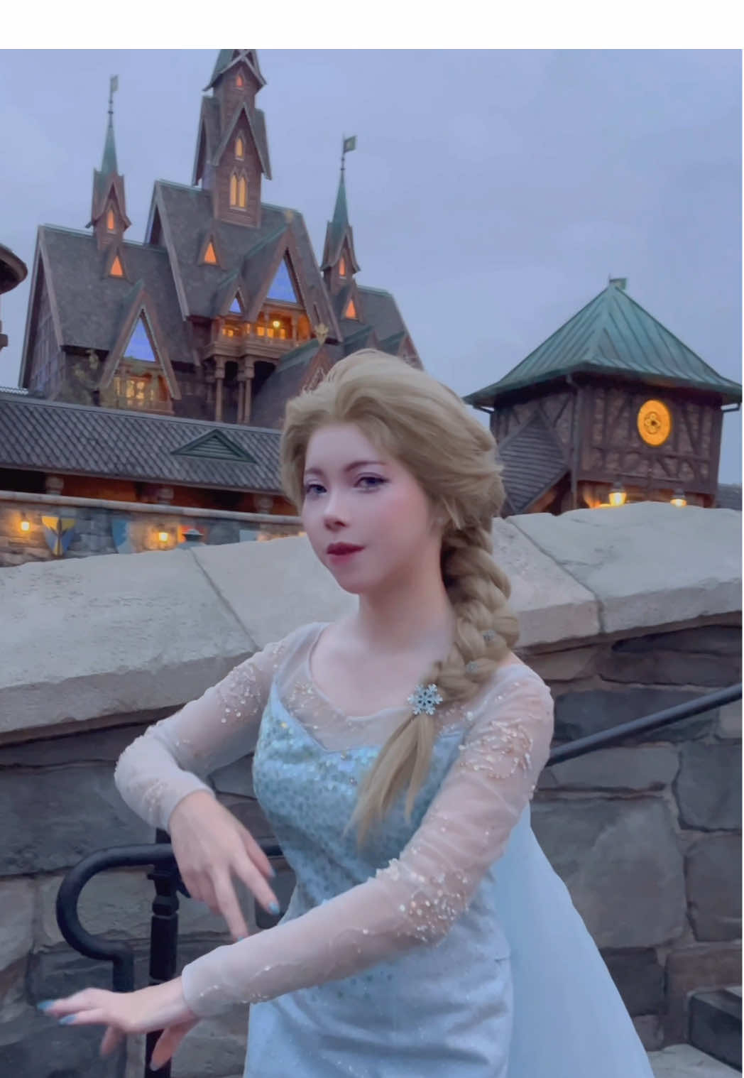 Elsa❄️ #dハロ仮装#エルサコスプレ  movie:みっさたん