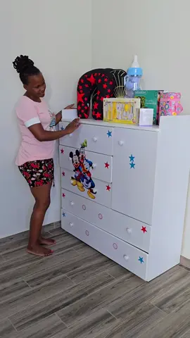 Are you looking for a baby shower gift for your friend or family?? This is it.....this chest of drawers is the best since it ensures every baby's item is well organised. Ksh 18000 #chestofdrawers #drawers #chest #storage #organiser #parentingmadeeasier #nilababyshop 