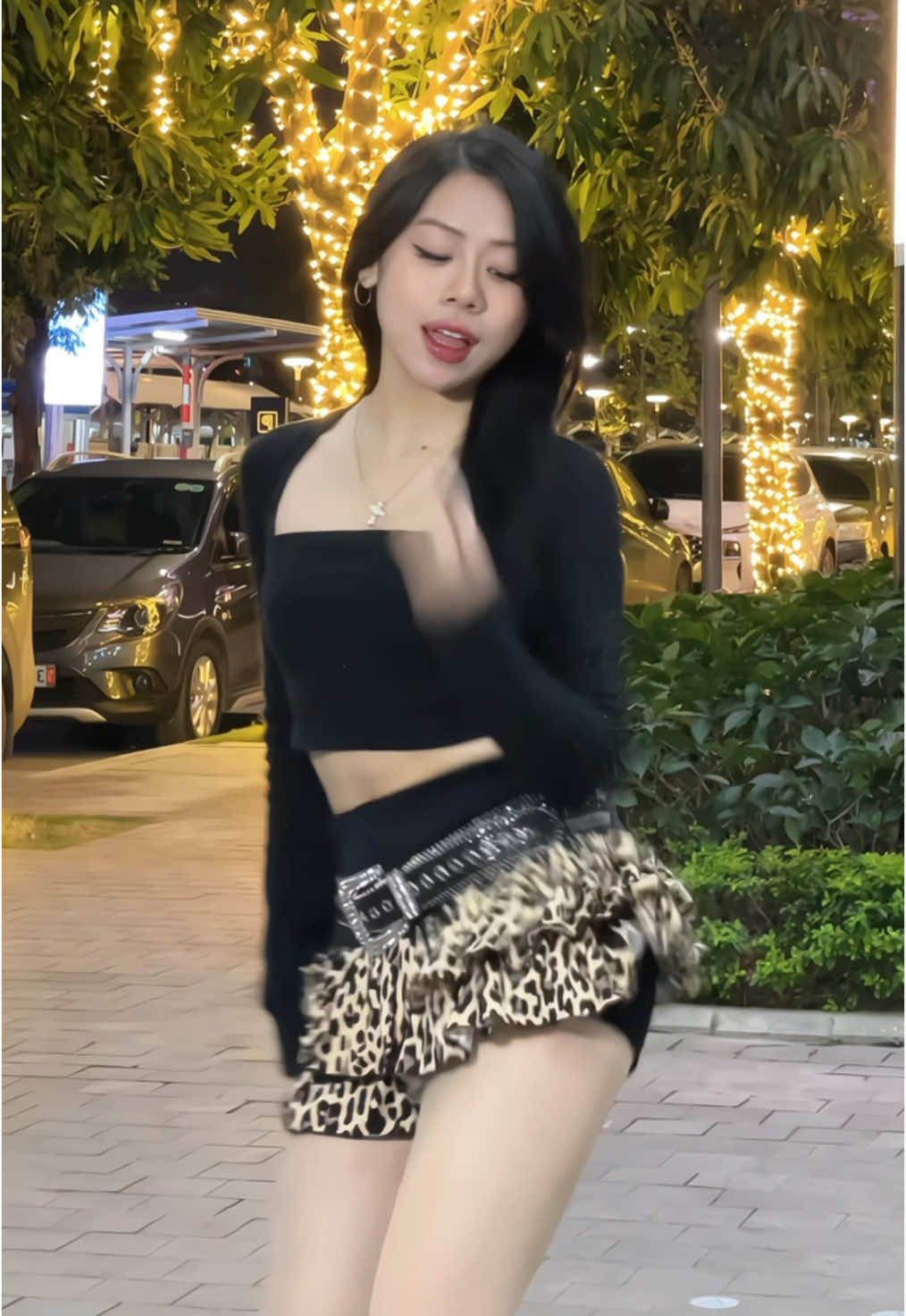 Mấy trend Tung Của cuốn thế 🙂‍↕️  #xh #fyp #tiktokdancevn #tiktokgiaitri #changchoichang #tiktokdance 