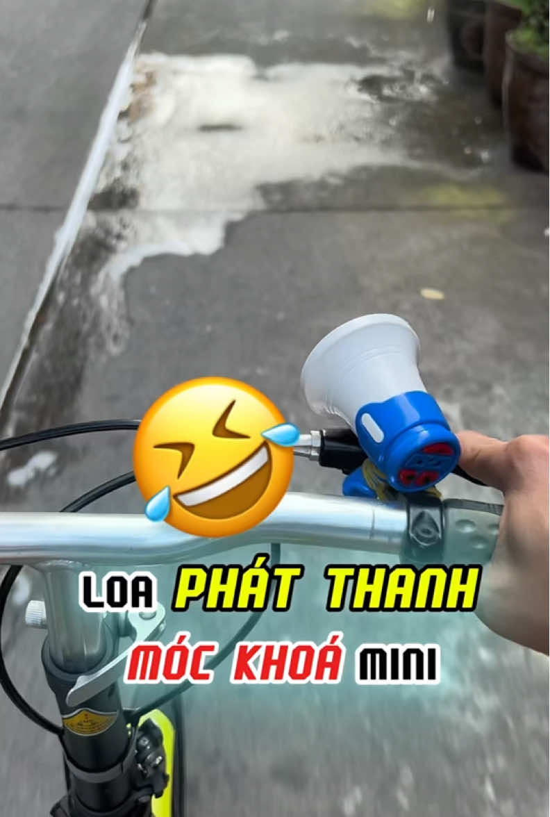 Loa Phát Thanh Mini Móc Khóa Ghi Âm Phát Nhạc Cms Đồ Chơi Vô Tri Làm Quà Tặng Cho Bạn Bè #DưaleoTopTop #DƯALEOTopTop  #loaphatthanhmini  #mockhoa  #loamockhoa  #loadochoi  #loavotri  #đochoi #loaphatthanh  #loaphatthanhmockhoa  #xuhuongtiktok  #dochoimini  #dochoimockhoa  #mockhoadocla  #trent  #trentiktok 