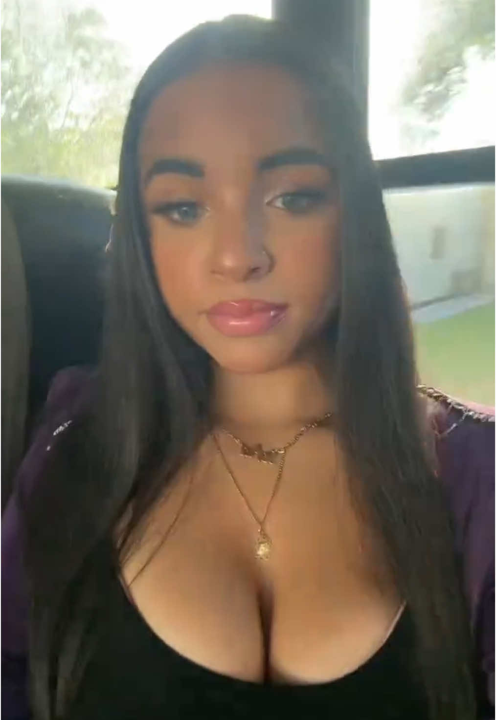 Bus ride  #fyp #foryoupage #snowbunny #girls #snow #snowbunnyheaven #gyatt #baddie #fypシ #fypシ゚viral🖤tiktok☆♡🦋myvideo #bop #fakebodyy⚠️ #teenager #teamwork #teen #foryou #huzz 