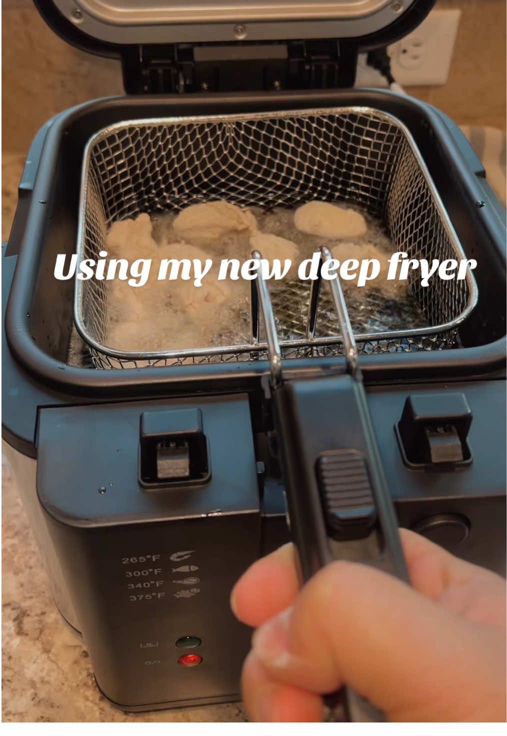 Rex’s Chicken in the nee fryer 😍🙌🏼This deep fryer works like a champ!! @Pukomc #deepfryer #cook #cooking #chicken #dinner #DinnerIdeas #cookwithme #asmr #fyp 