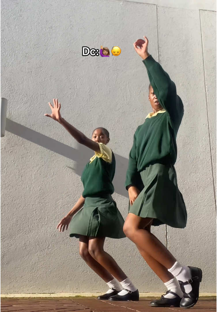 @z4mc._ 🙂‍↕️😝 Dc:🙋🏽‍♀️ #fyp #tiktoksouthafrica #amapianodance 