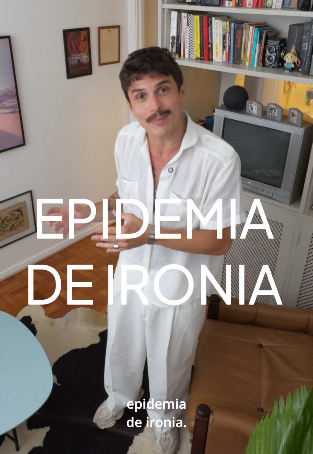 as redes sociais, o fim do mundo, o capitalismo tardio e os milhares de microvídeos que consumimos por dia. toda a informação do mundo, que não absorvemos. estamos envenenando nossa capacidade de enxergar o futuro? bibliografia: 'present shock' - douglas rushkoff 'a máquina do caos' - mark fisher 'hauntology' - mark fisher