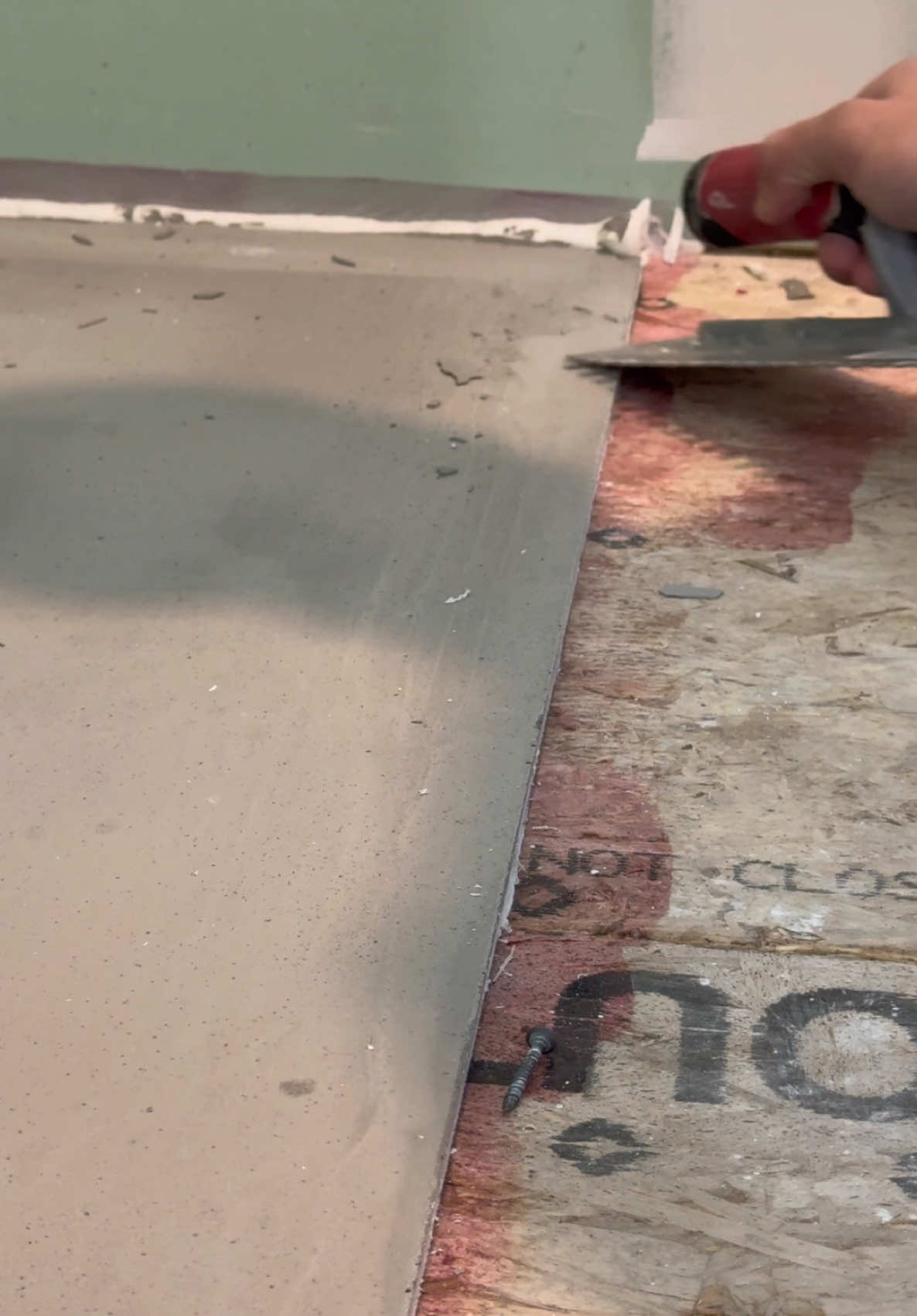 Leveling it all out. #remodel #construction #homerenovation #woodworking #howto #tools #DIY #carpentry #construction #homeremodeling #hgtv #tooltips #constructiontips #diytools. 