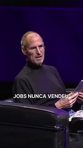 O segredo das marcas mais poderosas do mundo! Steve Jobs nunca vendeu um iPod. Ele vendeu 1.000 músicas no seu bolso. A Harley-Davidson não vende motos. Ela vende liberdade na estrada. O cliente não compra produtos. Ele compra a transformação, a solução, o desejo! Se quer escalar suas vendas, pare de focar no que você vende e comece a vender o que seu cliente realmente QUER! #Vendas #Marketing #Copywriting #Posicionamento #Branding #AltaPerformance #motivaçãonasvendas #sucessoempresarial #altaperformance #meritocracia #empreendedorismodesucesso #motivação
