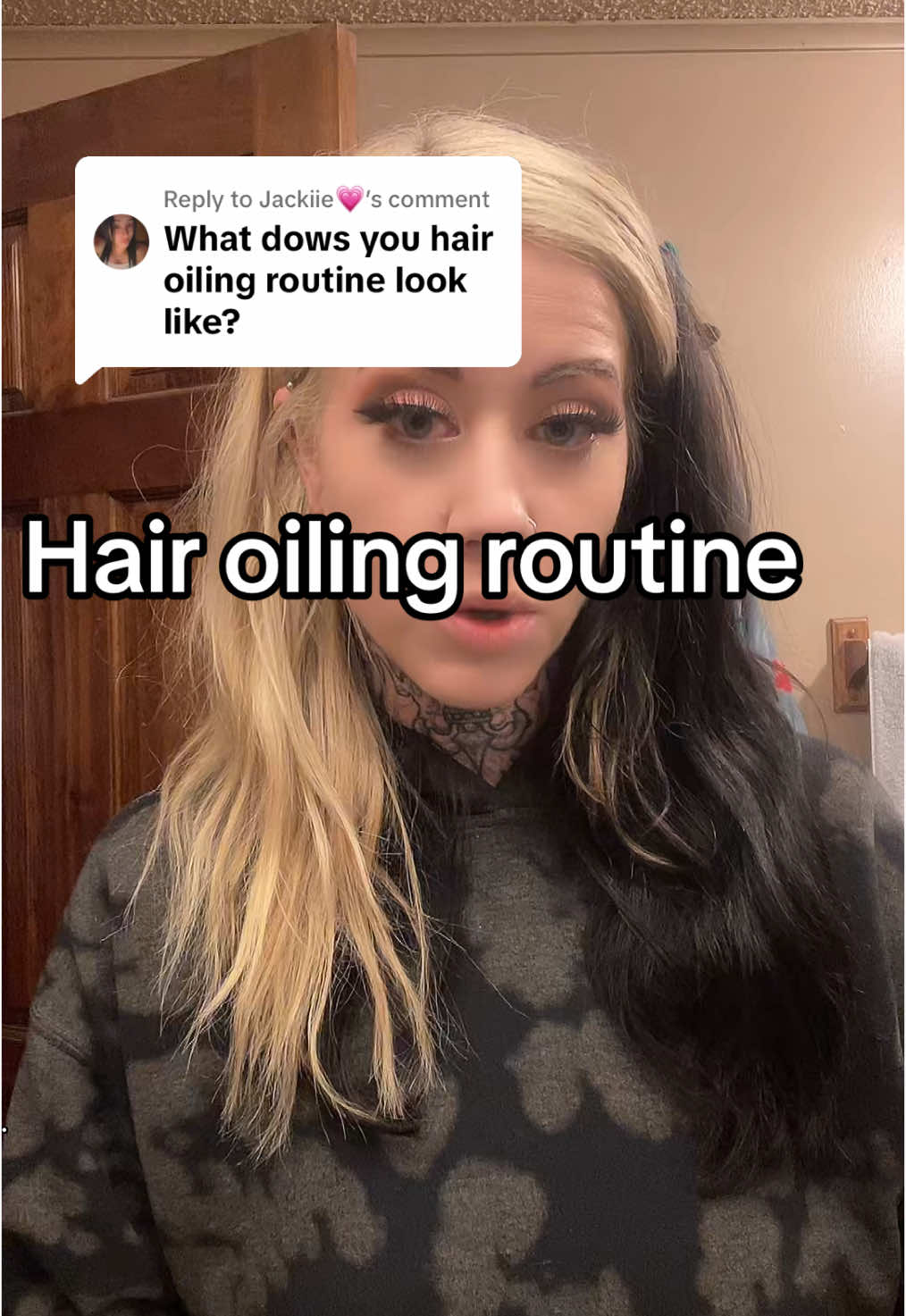 Replying to @Jackiie💗 hair oiling routine #hairoilingroutine #hairoilingforgrowth #scalpoiling #scalpoilingroutine #hairoilingforbeginners 