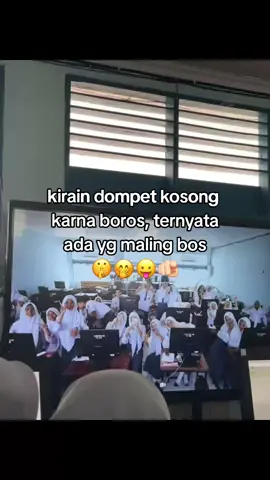 semiskin itu kah maniss #foryou #viral #beranda #gosopspoken #maling #sman10 #xyzbca 